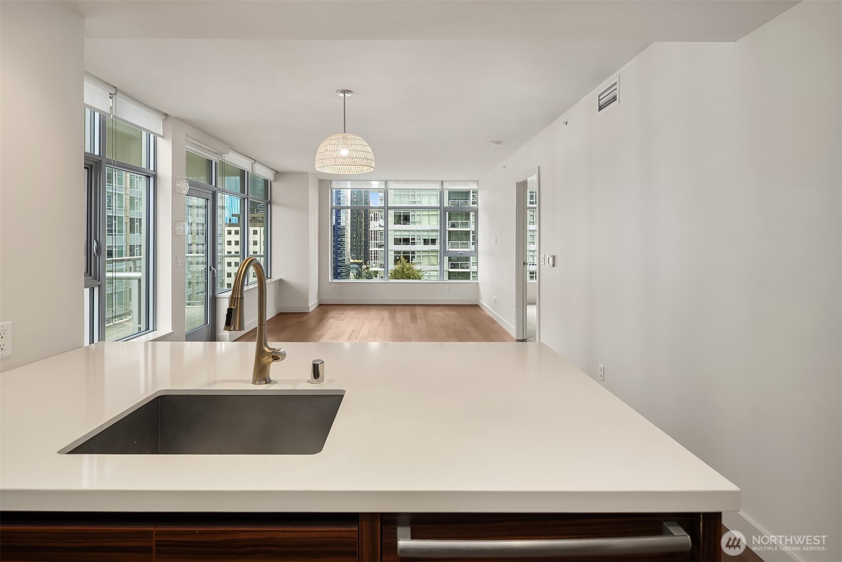 583 Battery Street, Unit 1202N Seattle, WA 98121 - Photo 13 of 40