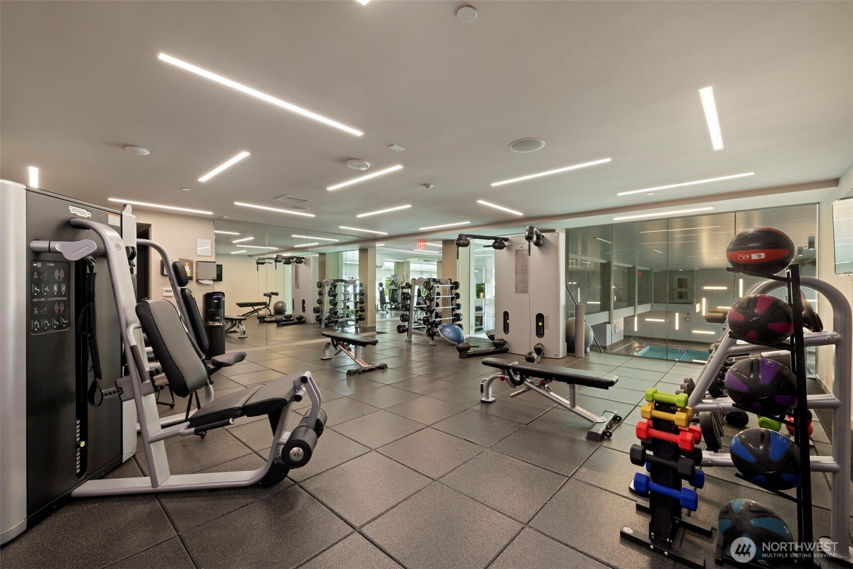 583 Battery Street, Unit 1202N Seattle, WA 98121 - Photo 22 of 40