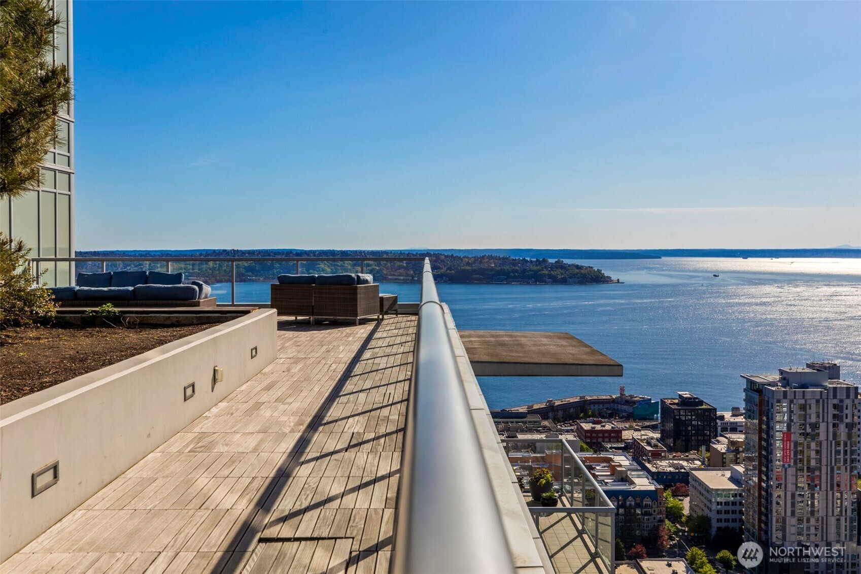 583 Battery Street, Unit 1202N Seattle, WA 98121 - Photo 26 of 40