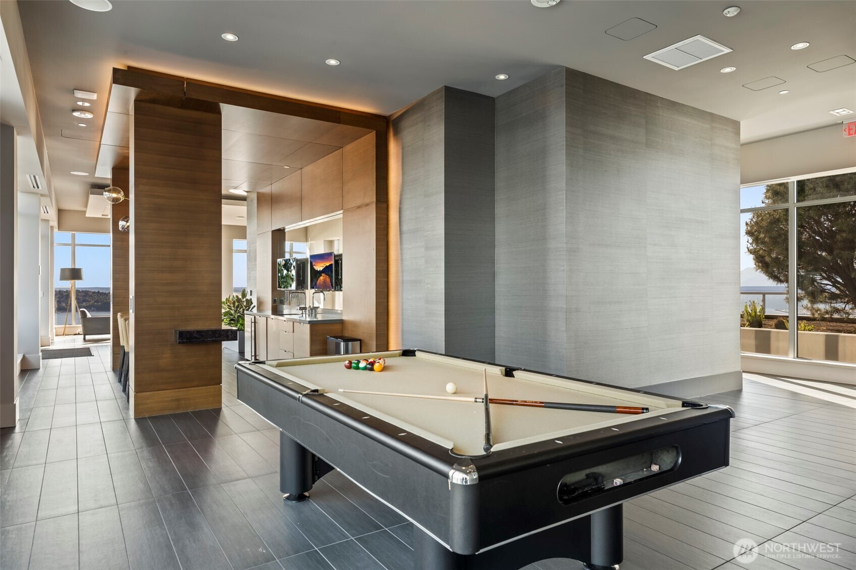 583 Battery Street, Unit 1202N Seattle, WA 98121 - Photo 29 of 40