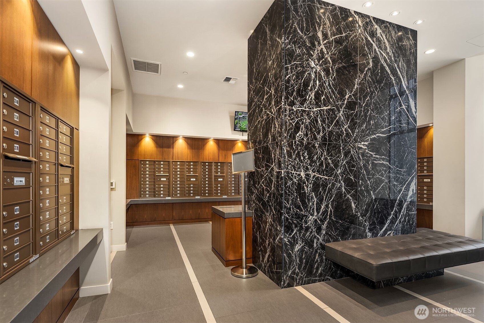 583 Battery Street, Unit 1202N Seattle, WA 98121 - Photo 39 of 40