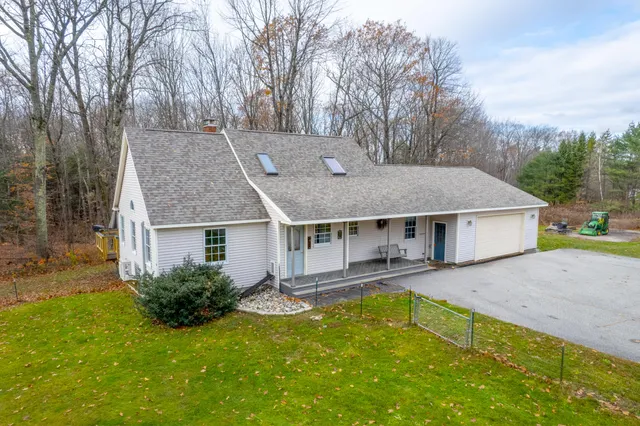 $464,900 | 197 Ferry Road, Lewiston, ME 04240