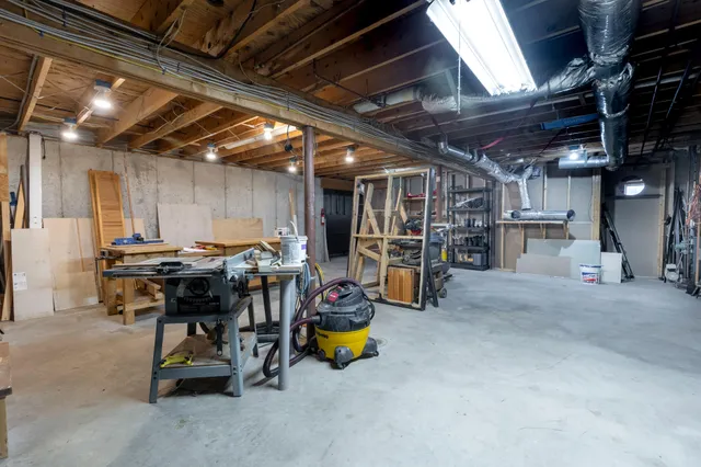 $464,900 | 197 Ferry Road, Lewiston, ME 04240