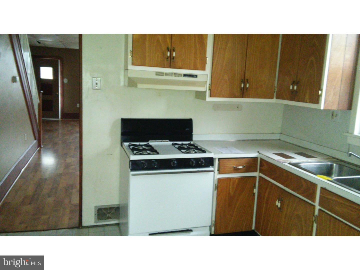 242 Filmore Street Riverside, NJ 08075 - Photo 4 of 11
