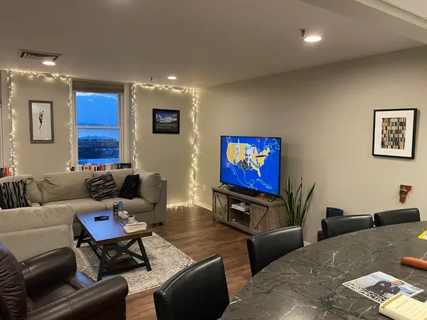 $329,900 | 131 Main Street, Unit 504, Burlington, VT 05401