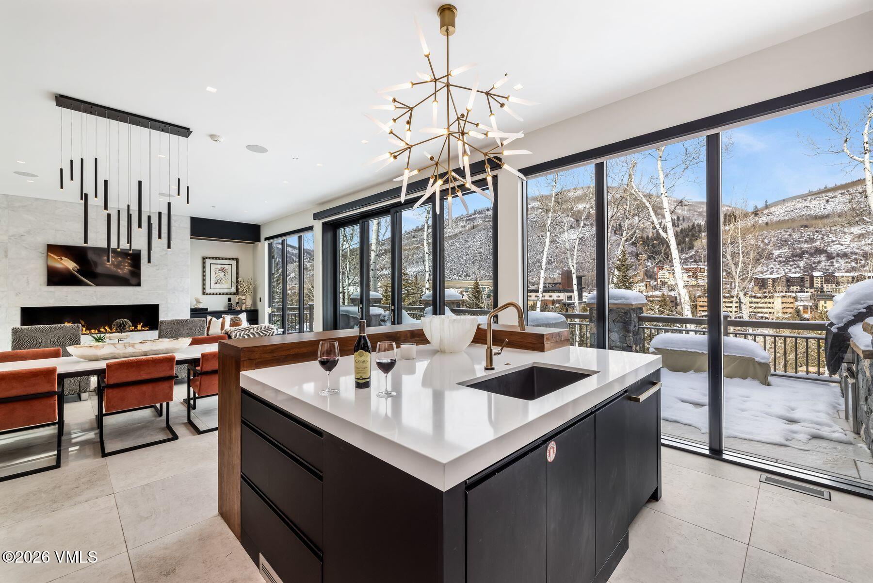 175 West Forest Road Vail, CO 81657 - Photo 20 of 55 photo_online_020