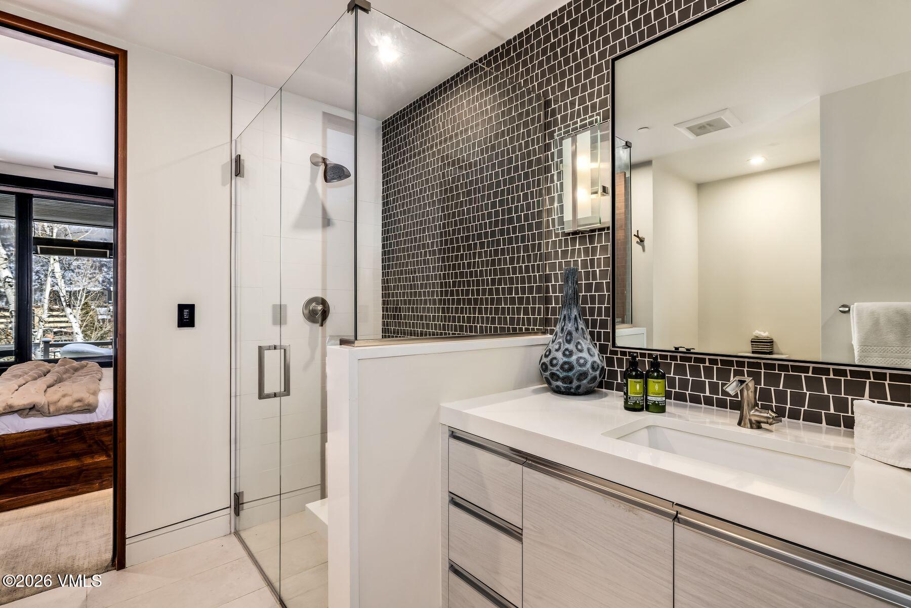 175 West Forest Road Vail, CO 81657 - Photo 48 of 55 photo_online_048