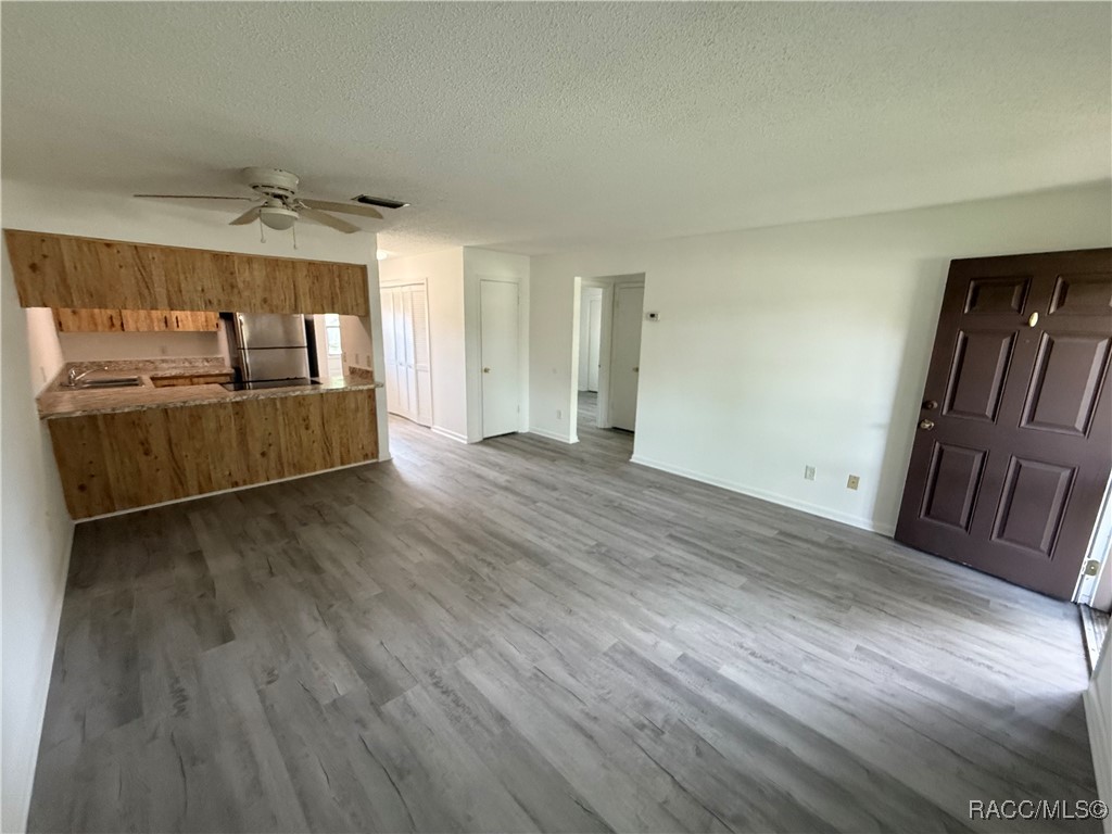 412 Tompkins Street, Unit 4 Inverness, FL 34450 - Photo 6 of 11