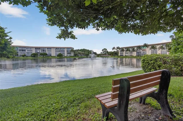 $229,900 | 1904 Bermuda Circle, Unit D1, Coconut Creek, FL 33066
