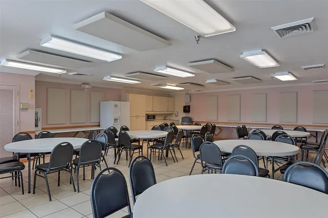 $229,900 | 1904 Bermuda Circle, Unit D1, Coconut Creek, FL 33066