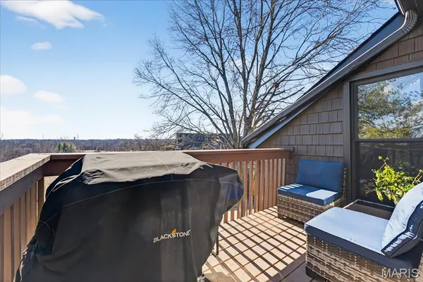 $239,900 | 6300 Sprig Oak Court, Unit C, St. Louis, MO 63128