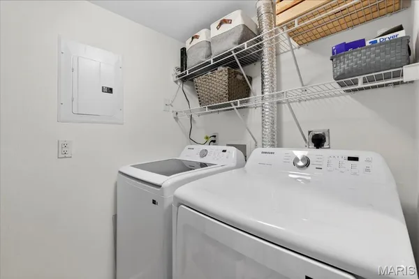 $239,900 | 6300 Sprig Oak Court, Unit C, St. Louis, MO 63128