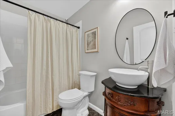 $239,900 | 6300 Sprig Oak Court, Unit C, St. Louis, MO 63128