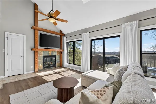 $239,900 | 6300 Sprig Oak Court, Unit C, St. Louis, MO 63128