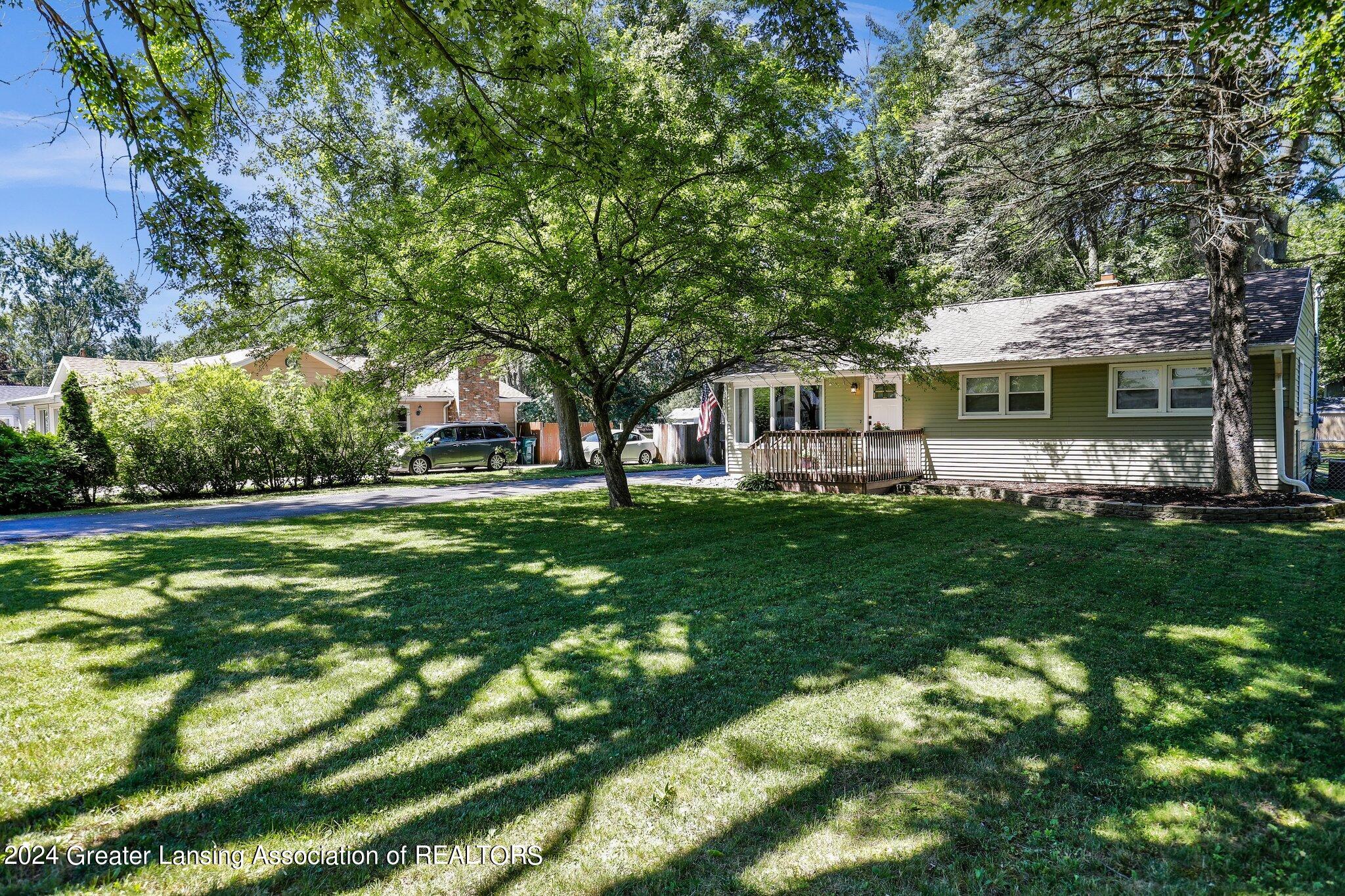 6426 Rosedale Road Lansing, MI 48911 - Photo 2 of 33 Front of the House