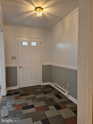 906 Loch Raven Road Salisbury, MD 21804 - Photo 6 of 38 Entrance foyer