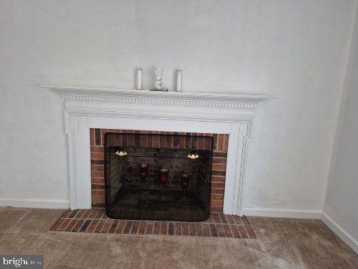 906 Loch Raven Road Salisbury, MD 21804 - Photo 7 of 38 Wood mantel w/dental molding