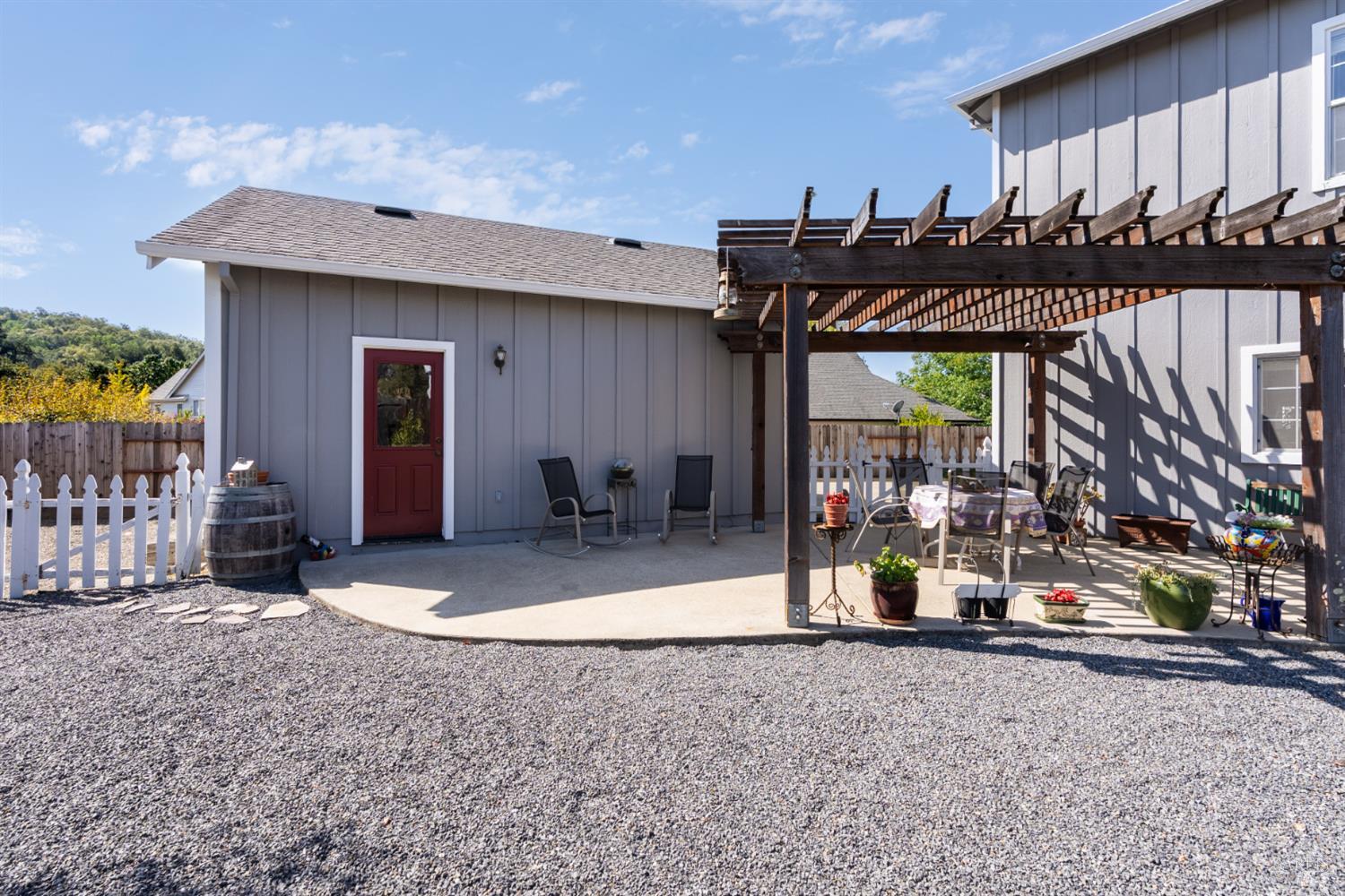 1724 Palomino Court Healdsburg, CA 95448 - Photo 24 of 30 a view of a chairs and table in the patio