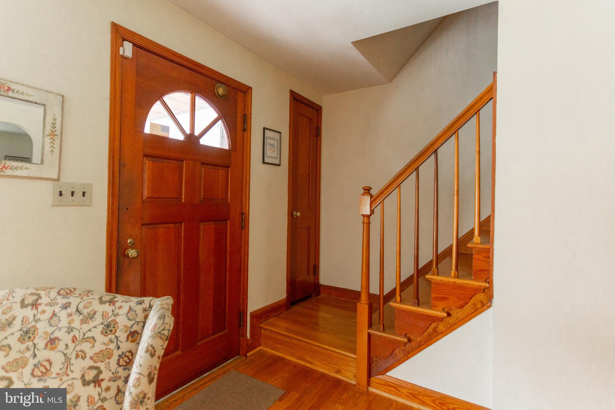 4232 East Joppa Road Baltimore, MD 21236 - Photo 12 of 40 stunning wood accents