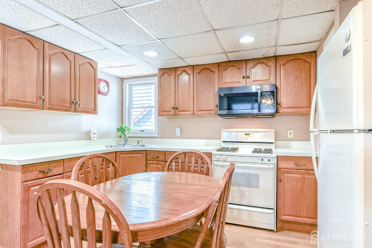 23 Mercer Road Old Bridge, NJ 08857 - Photo 11 of 42