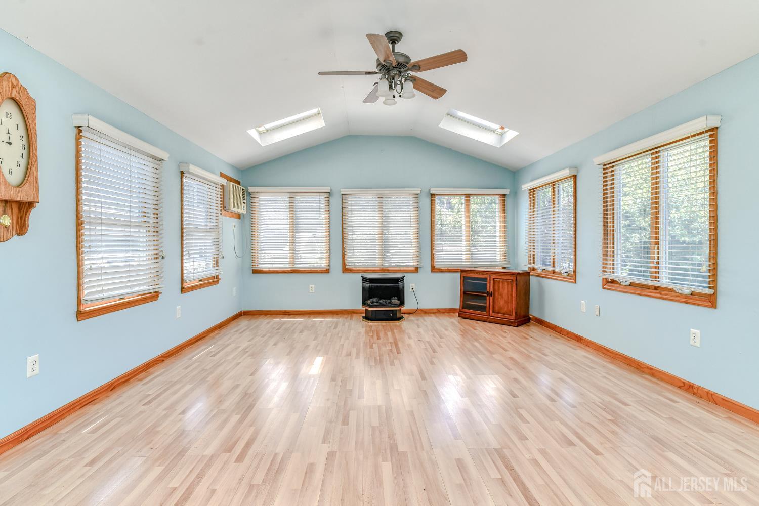 23 Mercer Road Old Bridge, NJ 08857 - Photo 28 of 42