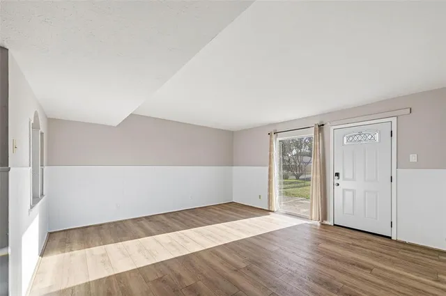 $275,000 | 1721 Dell Oak Drive, Garland, TX 75040