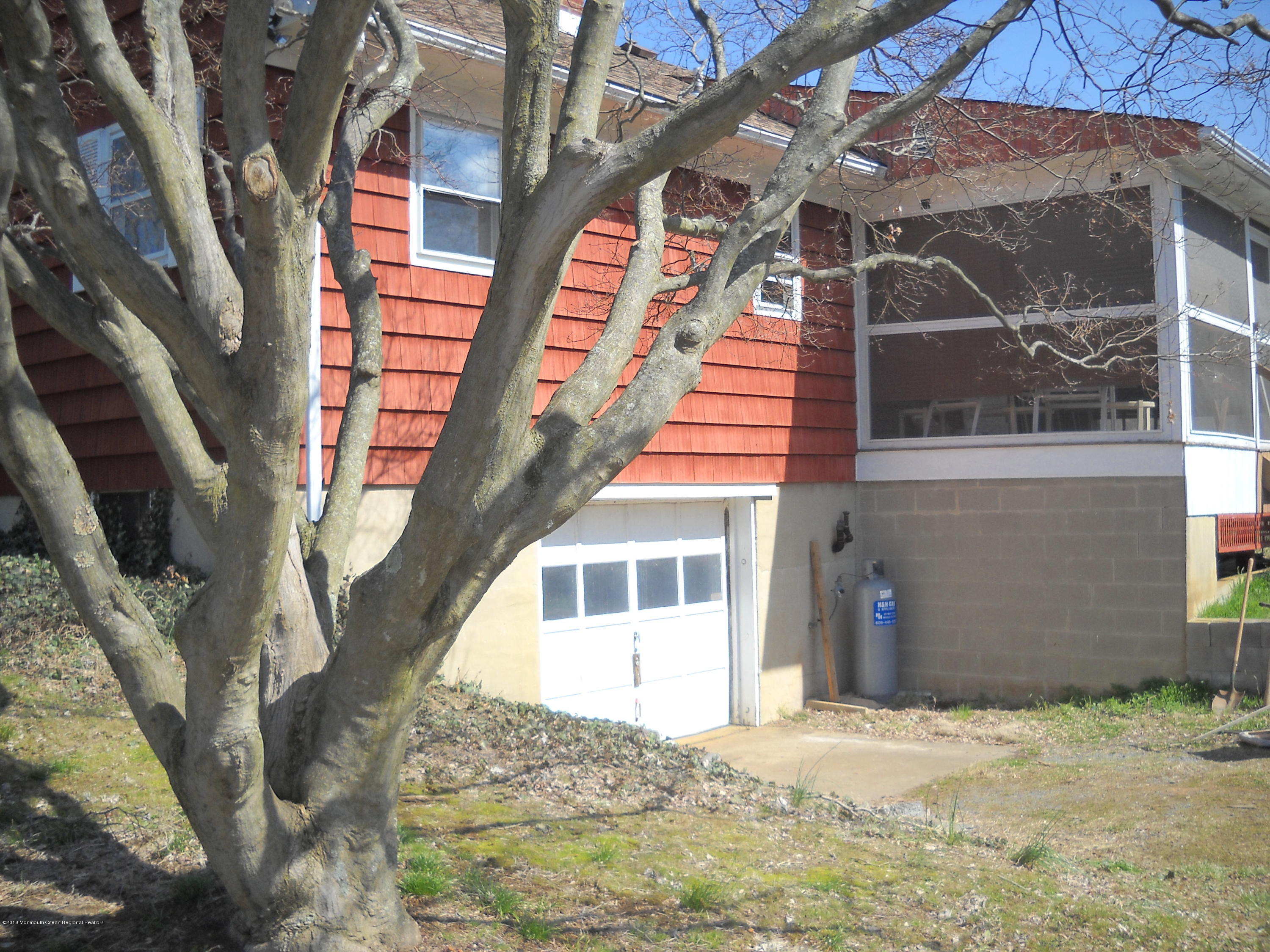 117 Jonathan Holmes Road Cream Ridge, NJ 08514 - Photo 2 of 23 DSCN0004 (1)