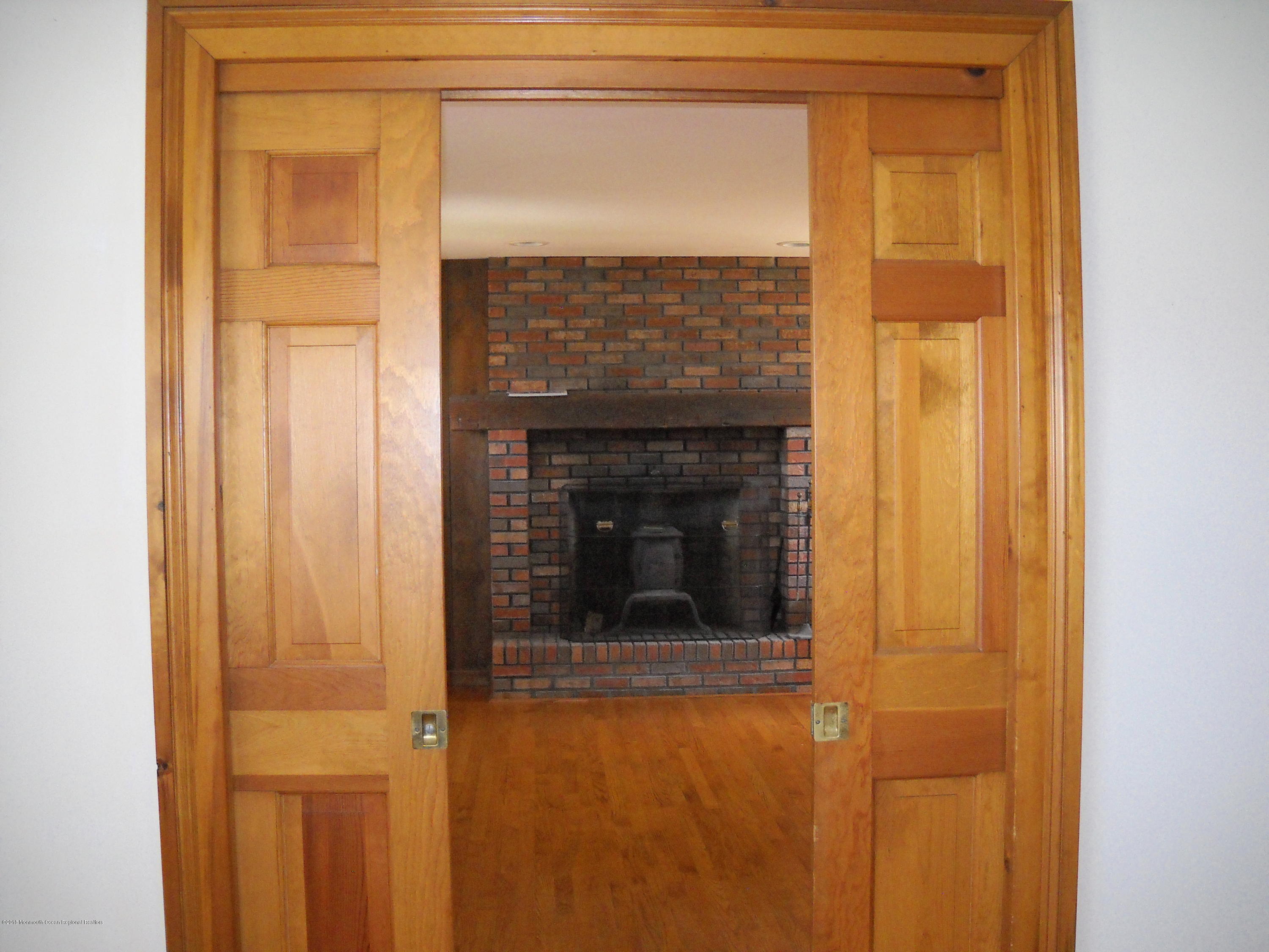 117 Jonathan Holmes Road Cream Ridge, NJ 08514 - Photo 6 of 23 DSCN0008 (1)