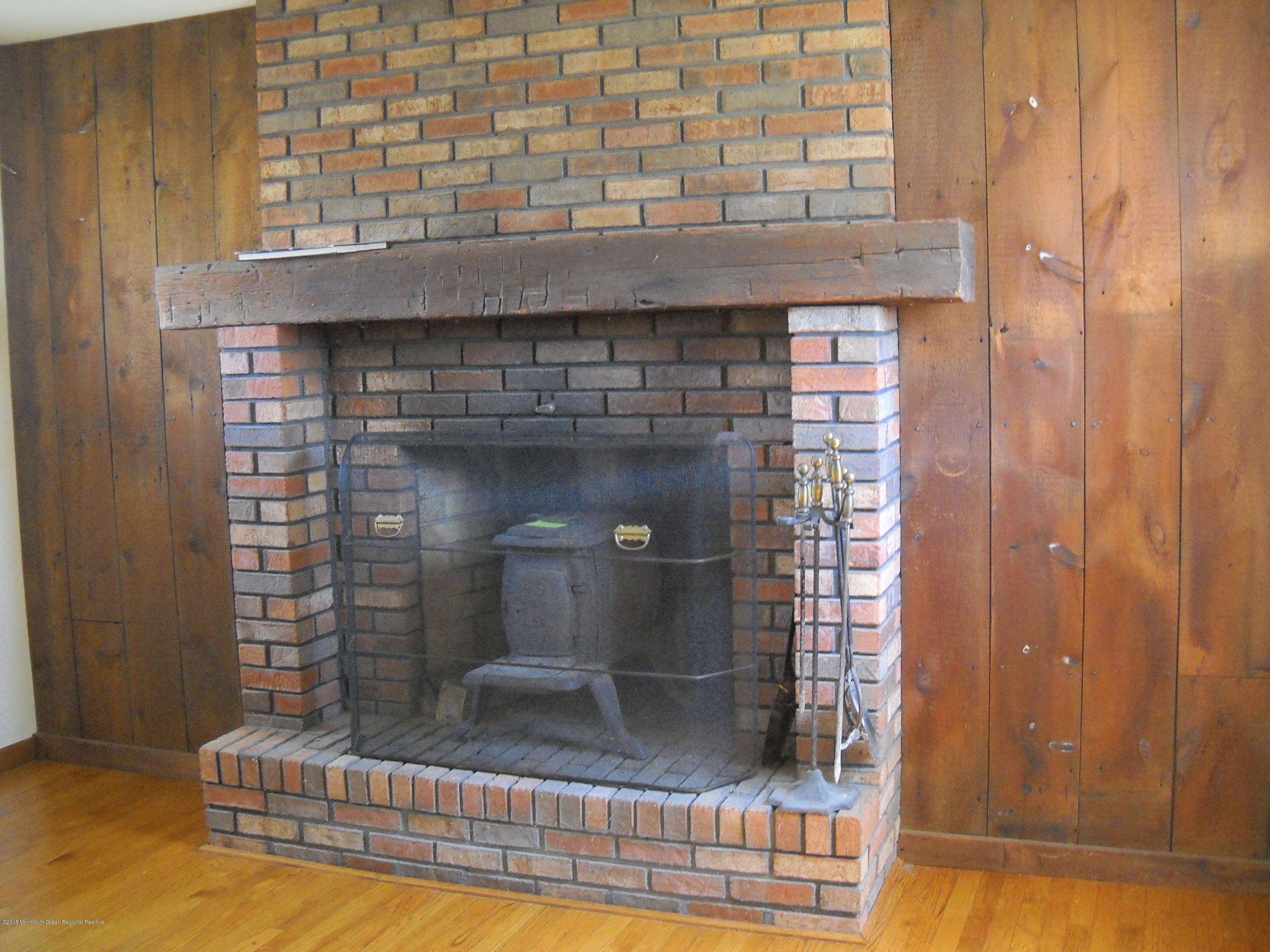 117 Jonathan Holmes Road Cream Ridge, NJ 08514 - Photo 9 of 23 DSCN0011 (1)