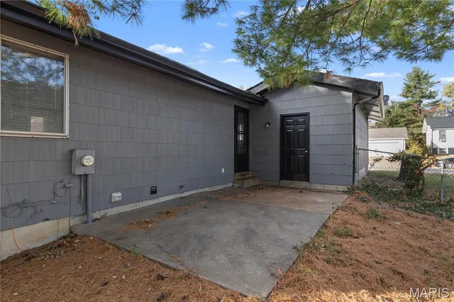 $149,900 | 2370 Indiancup Drive, Florissant, MO 63033