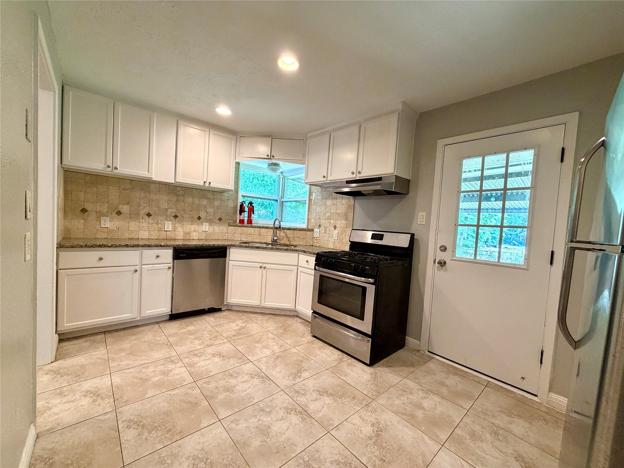 6637 Lozier Street Houston, TX 77021 - Photo 6 of 13