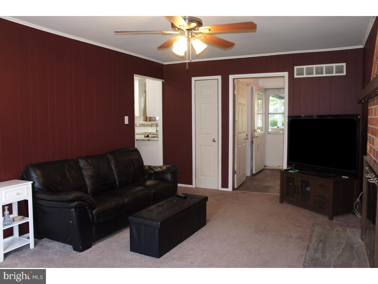 148 Woodstream Road Boothwyn, PA 19061 - Photo 11 of 25 Family Room