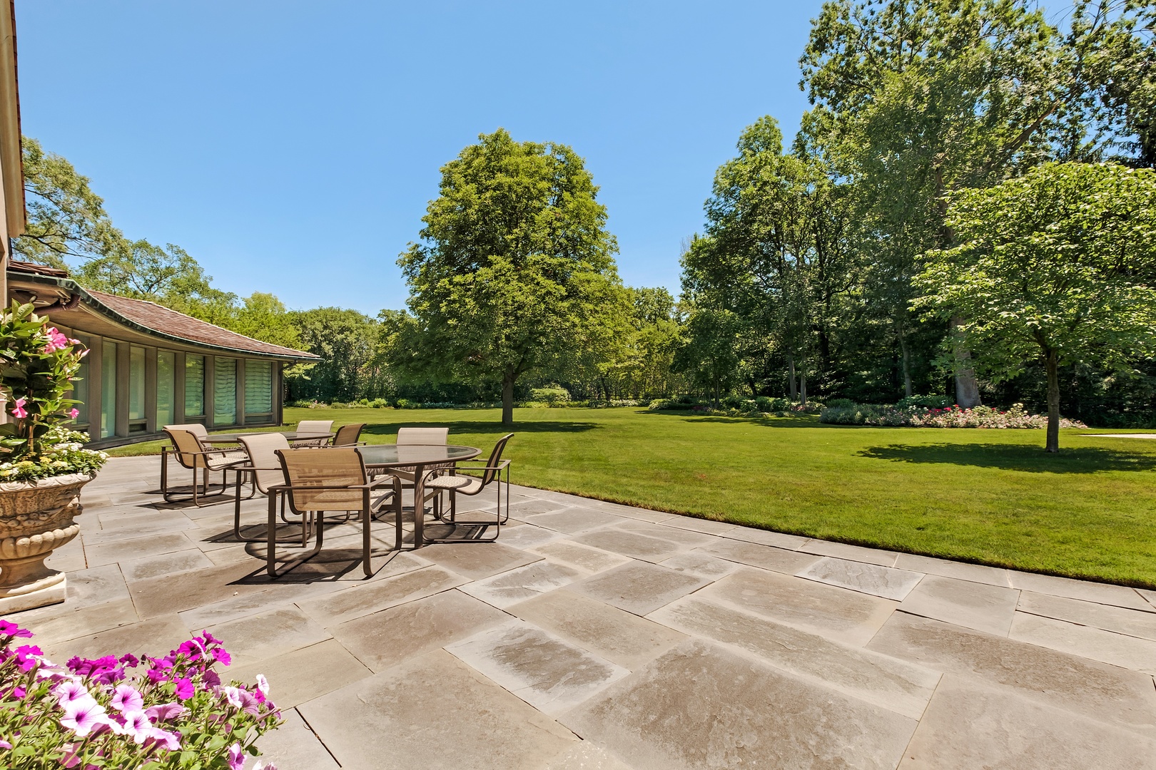 701 Hibbard Road Winnetka, IL 60093 - Photo 29 of 33