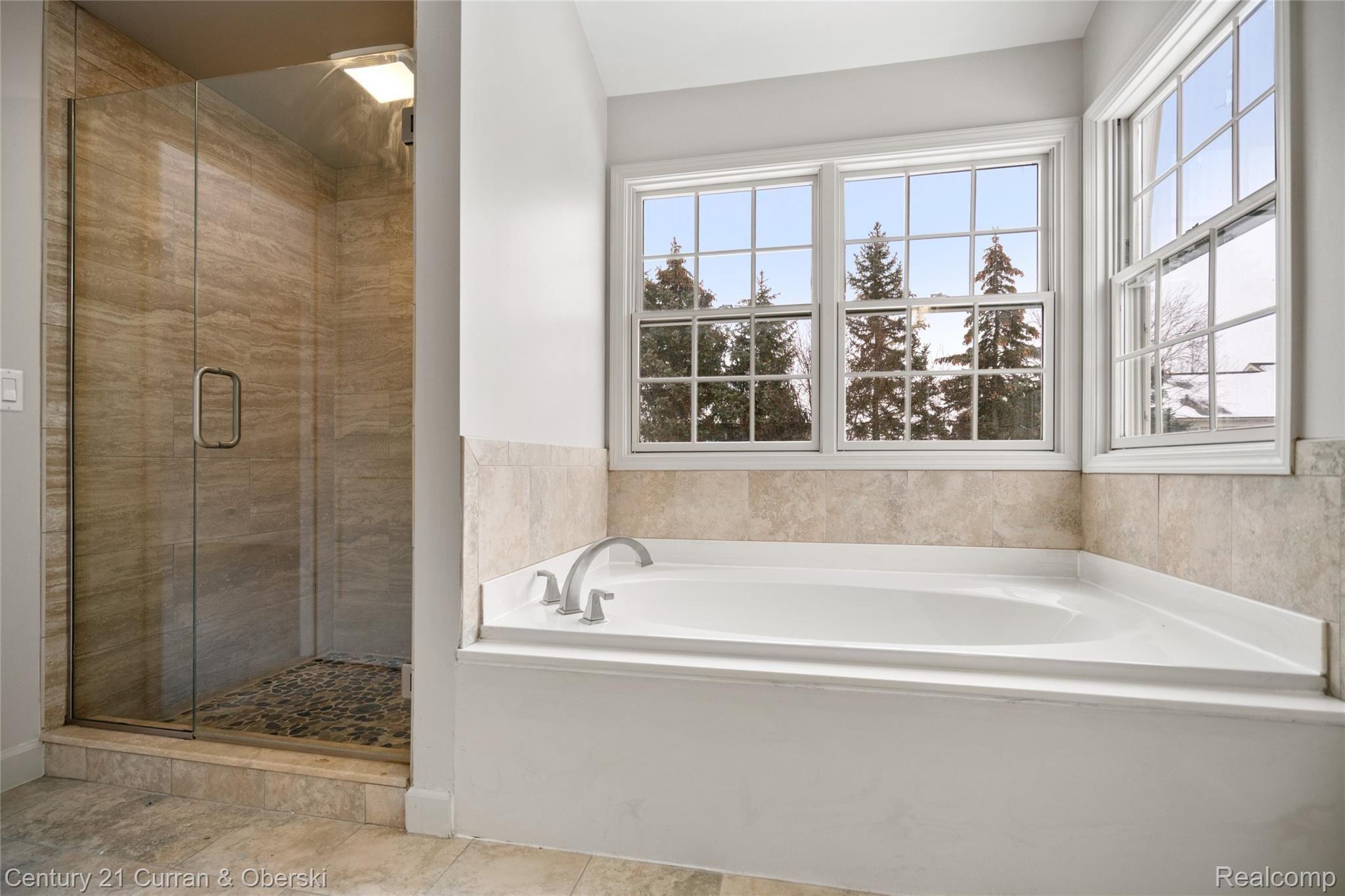 863 Loggers Circle Rochester, MI 48307 - Photo 34 of 47 Loggers-34.jpg
