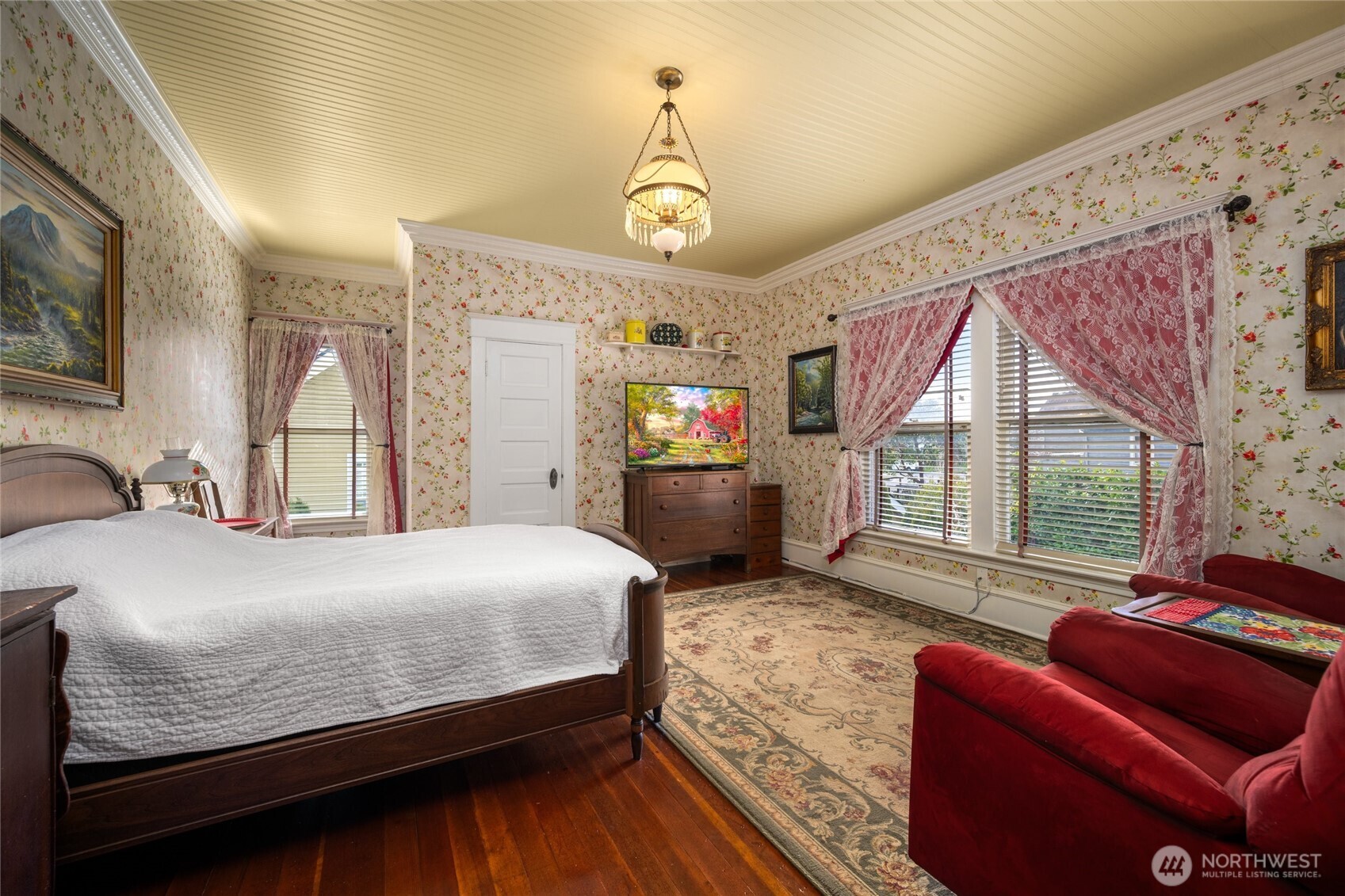 1507 15th Street Anacortes, WA 98221 - Photo 14 of 40 a bedroom with bed window and couch