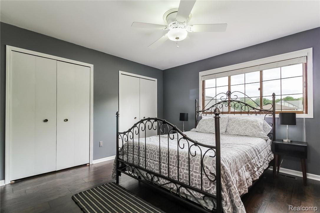 1369 Lomas Verdes Rochester, MI 48306 - Photo 29 of 41 029-photo-bedroom-6260517.jpg