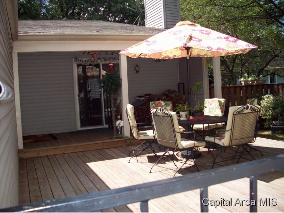 62 Country Place Springfield, IL 62703 - Photo 1 of 5