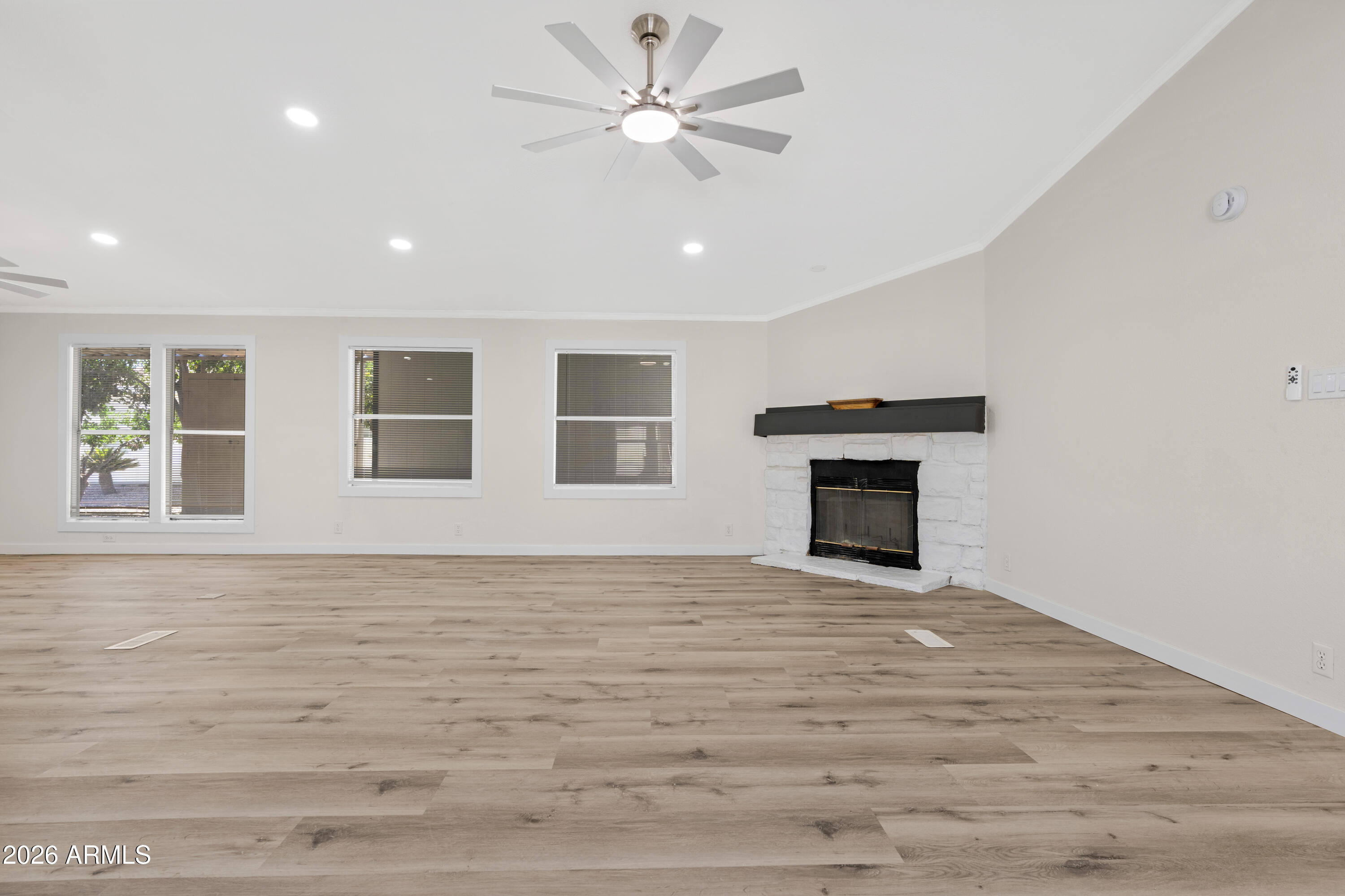 437 East Germann Road, Unit 158 San Tan Valley, AZ 85140 - Photo 8 of 40 Living 4
