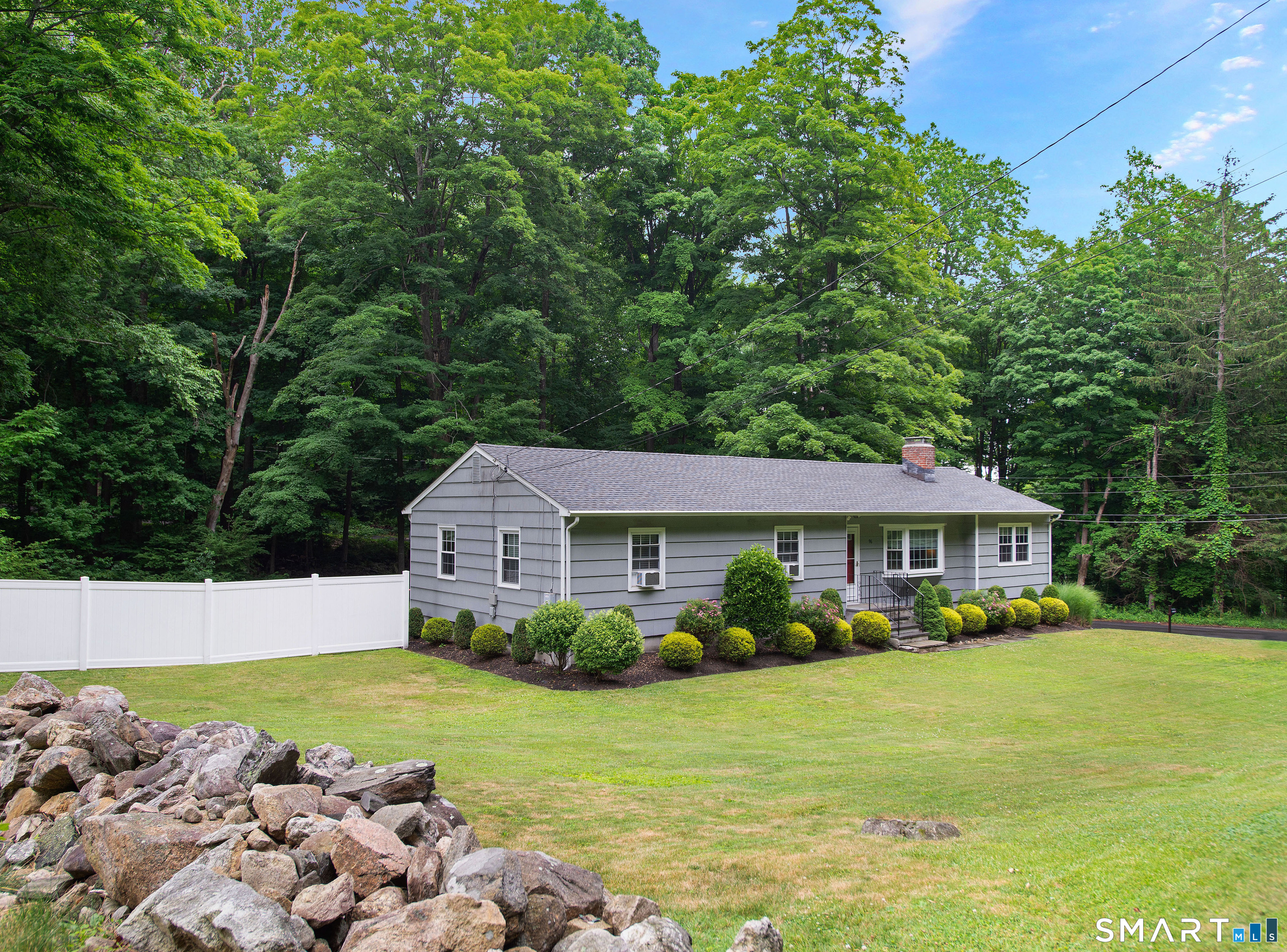 96 Barrack Hill Road Ridgefield, CT 06877 - Photo 2 of 31