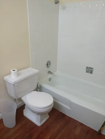 $1,400 | 1880 Bonnie Lane, Unit 414, Hoffman Estates, IL 60169