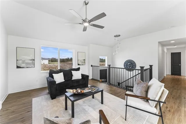 $385,900 | 2112 Southeast Oak Ridge Drive, Oak Grove, MO 64075