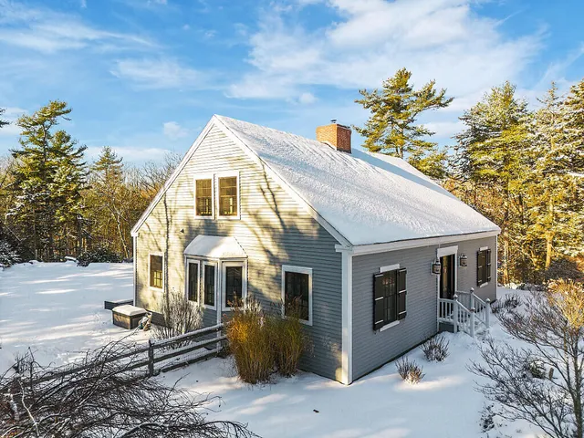 $739,500 | 1 Willis Point Road, Westport Island, ME 04578
