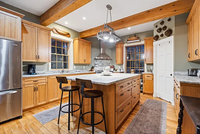 $699,500 | 1 Willis Point Road, Westport Island, ME 04578