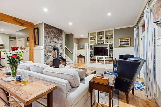 $739,500 | 1 Willis Point Road, Westport Island, ME 04578