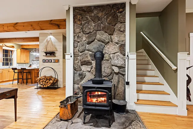 $739,500 | 1 Willis Point Road, Westport Island, ME 04578