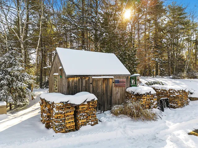 $699,500 | 1 Willis Point Road, Westport Island, ME 04578