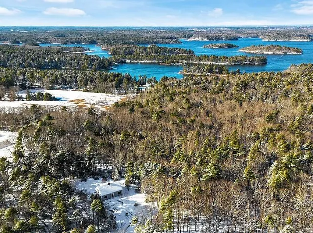$699,500 | 1 Willis Point Road, Westport Island, ME 04578