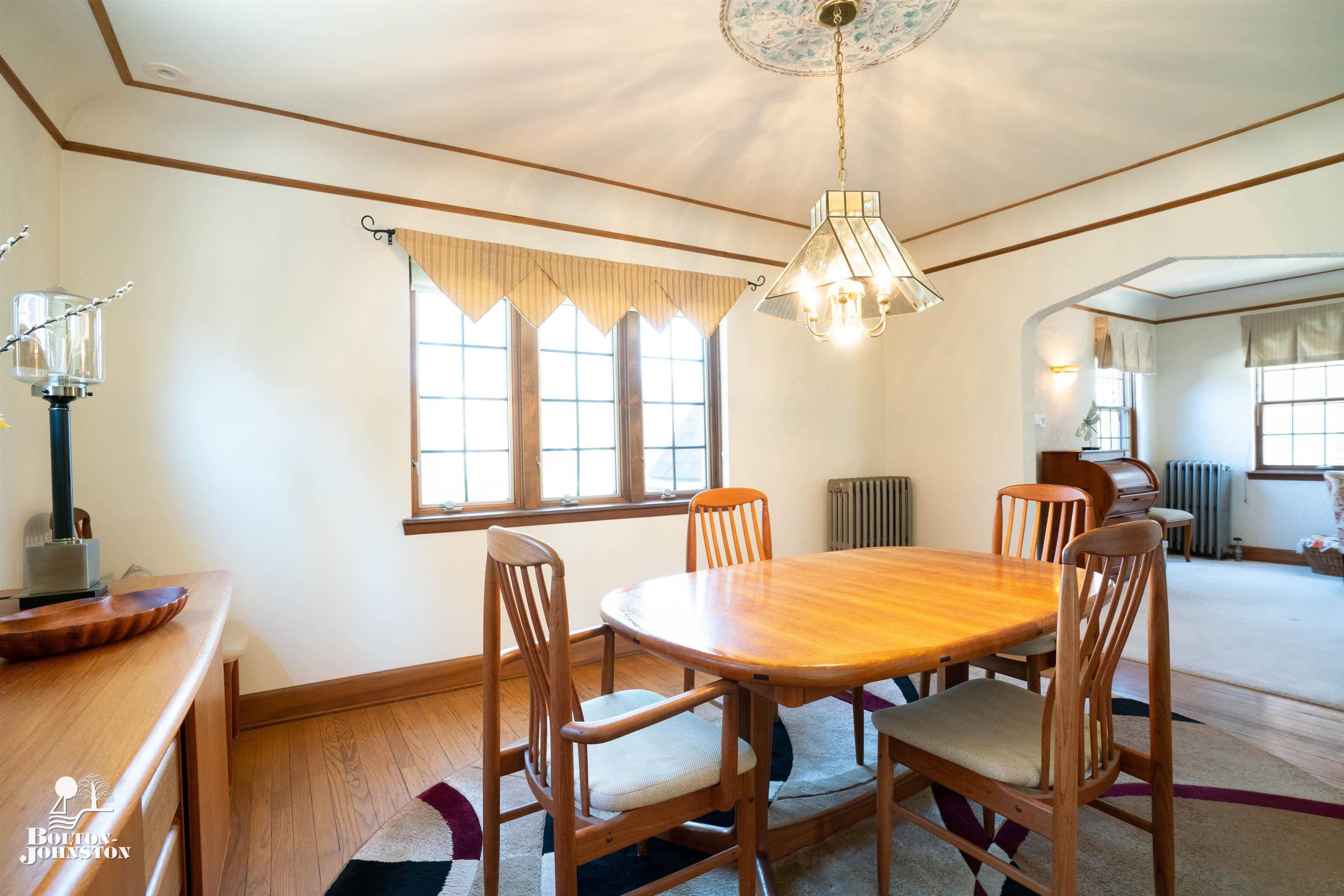 259 McMillan Road Grosse Pointe, MI 48236 - Photo 10 of 39 50105625-9.JPG