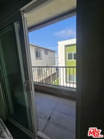 $4,500 | 868 North Edgemont Street, Los Angeles, CA 90029