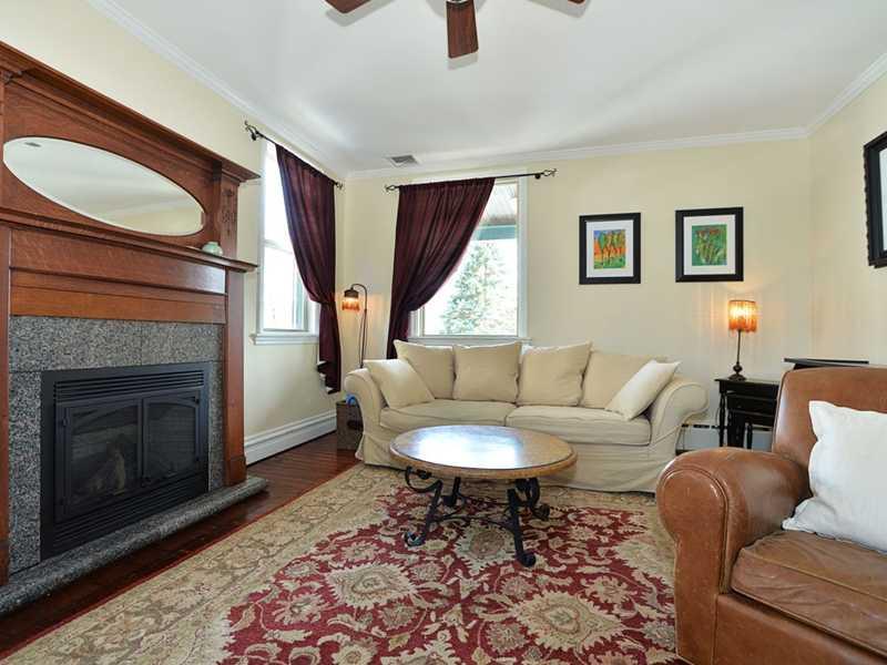 Living Room. 